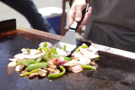 How to cook pork chops on a griddle