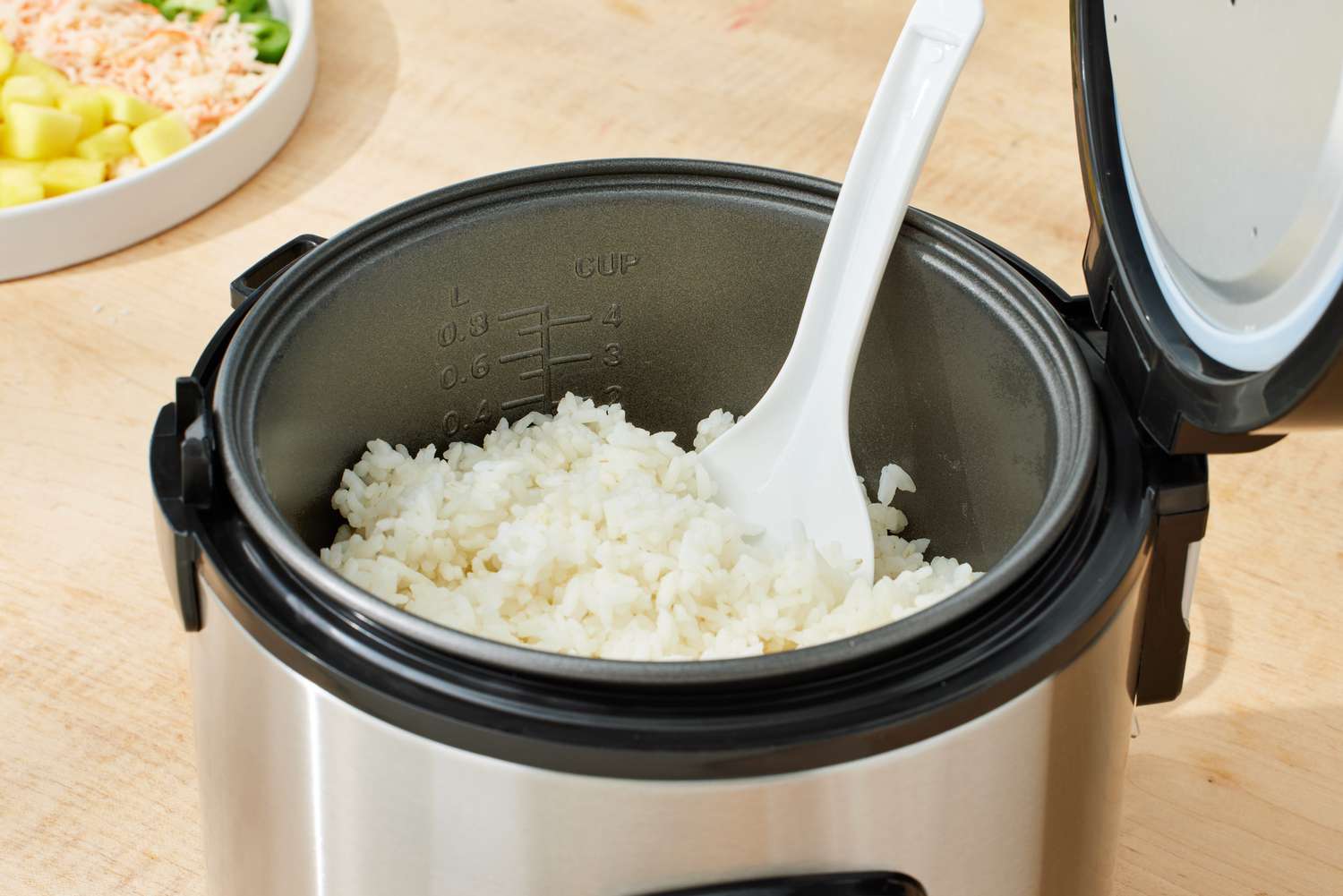 how to cook broken rice in a rice cooker