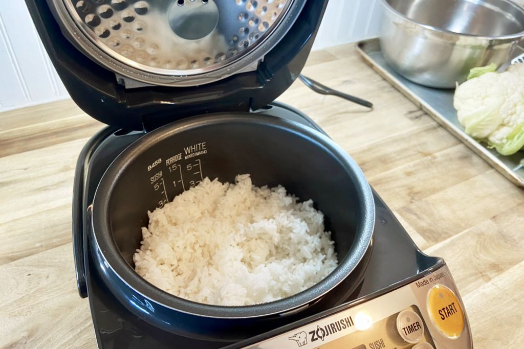 how to cook eggs in a rice cooker